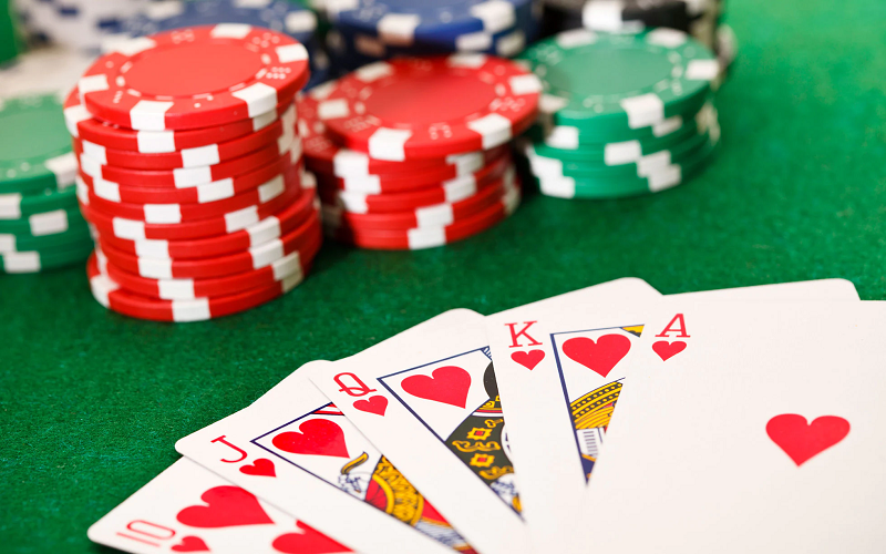 Bật mí bí kíp chơi Poker Sky88 dành cho các tân thủ